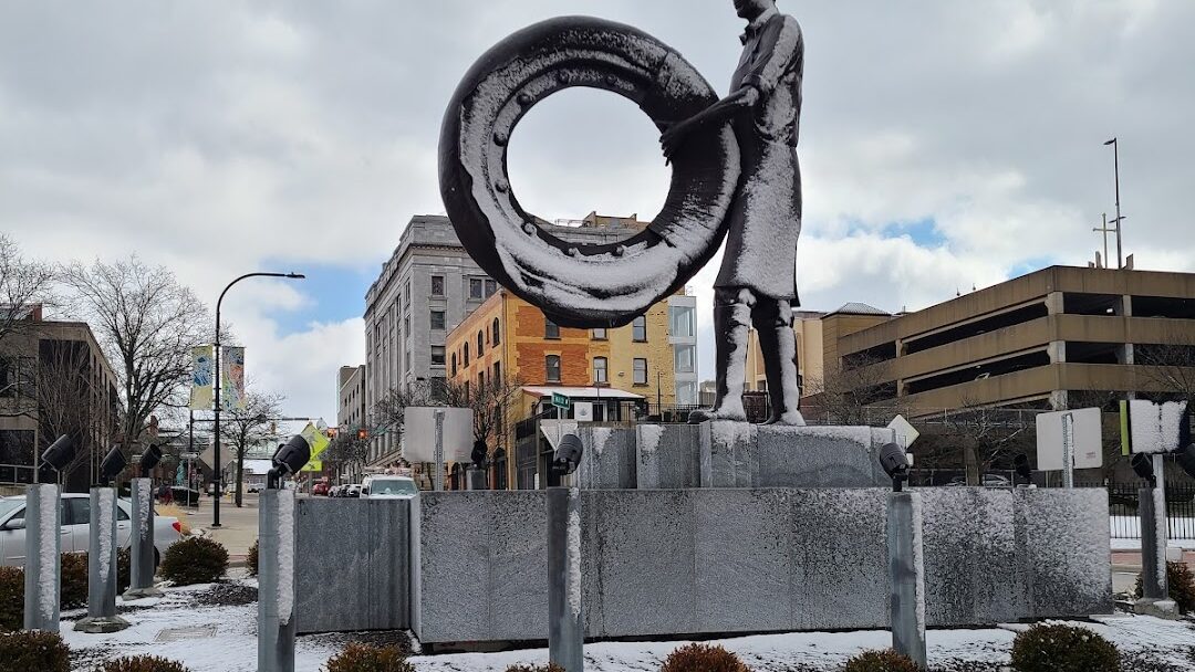 Akron, OH
