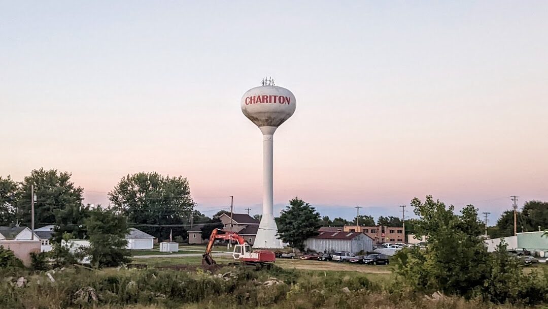 Chariton, IA