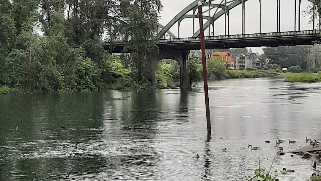 Gladstone, OR