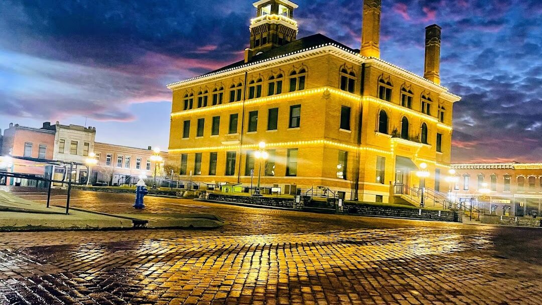 Harrisonville, MO