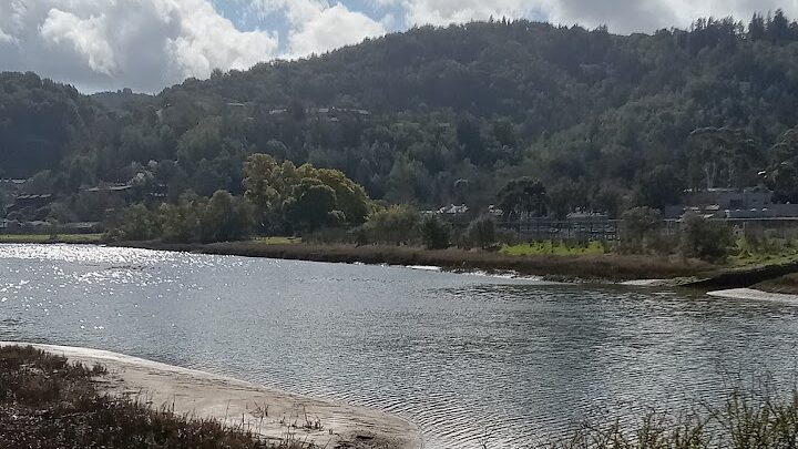 Kentfield, CA
