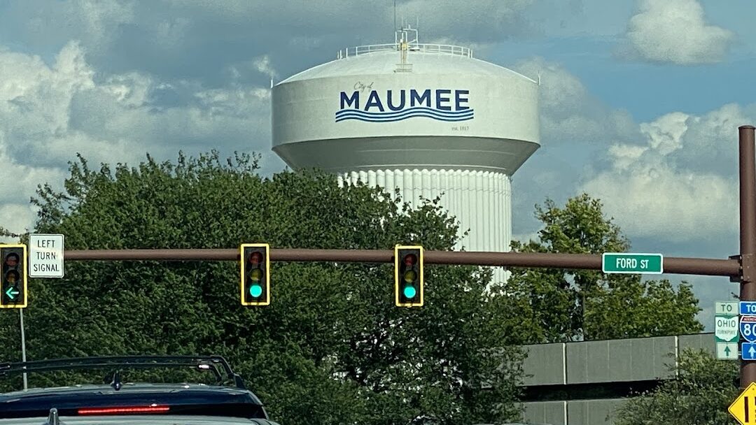 Maumee, OH