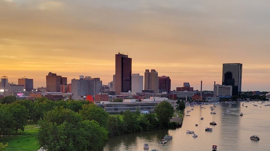 Toledo, OH